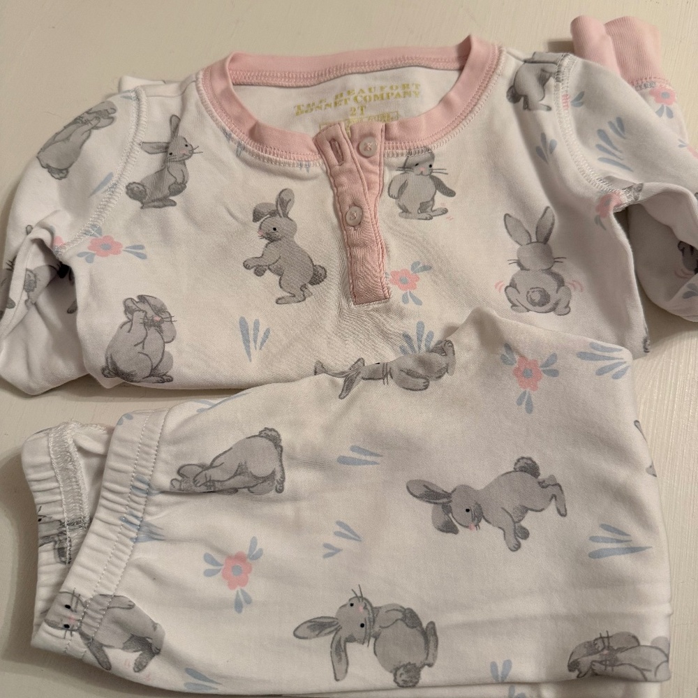 Beaufort Bonnet Girls Bunny pajamas size 2T